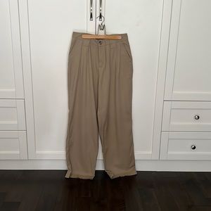 Joe Fresh trousers. Brand new, never worn. Beige/tan. Size 6.